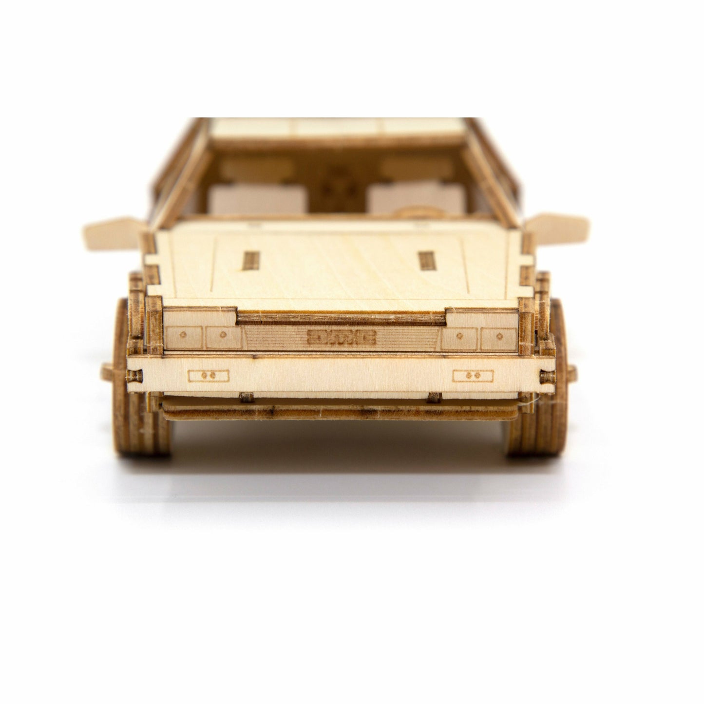 IncrediBuilds: Back to the Future: DeLorean Book and 3D Wood Model Model Kit Insight Editions