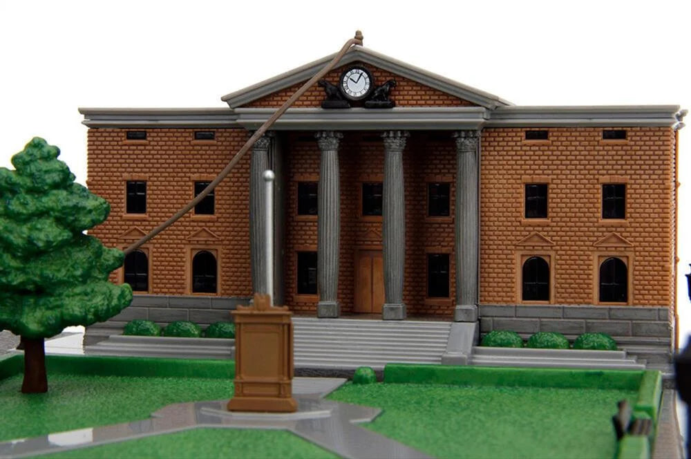 Back to the Future die-cast Courthouse diorama with DeLorean & Toyota vehicles Die-cast Model Cars Jada Toys