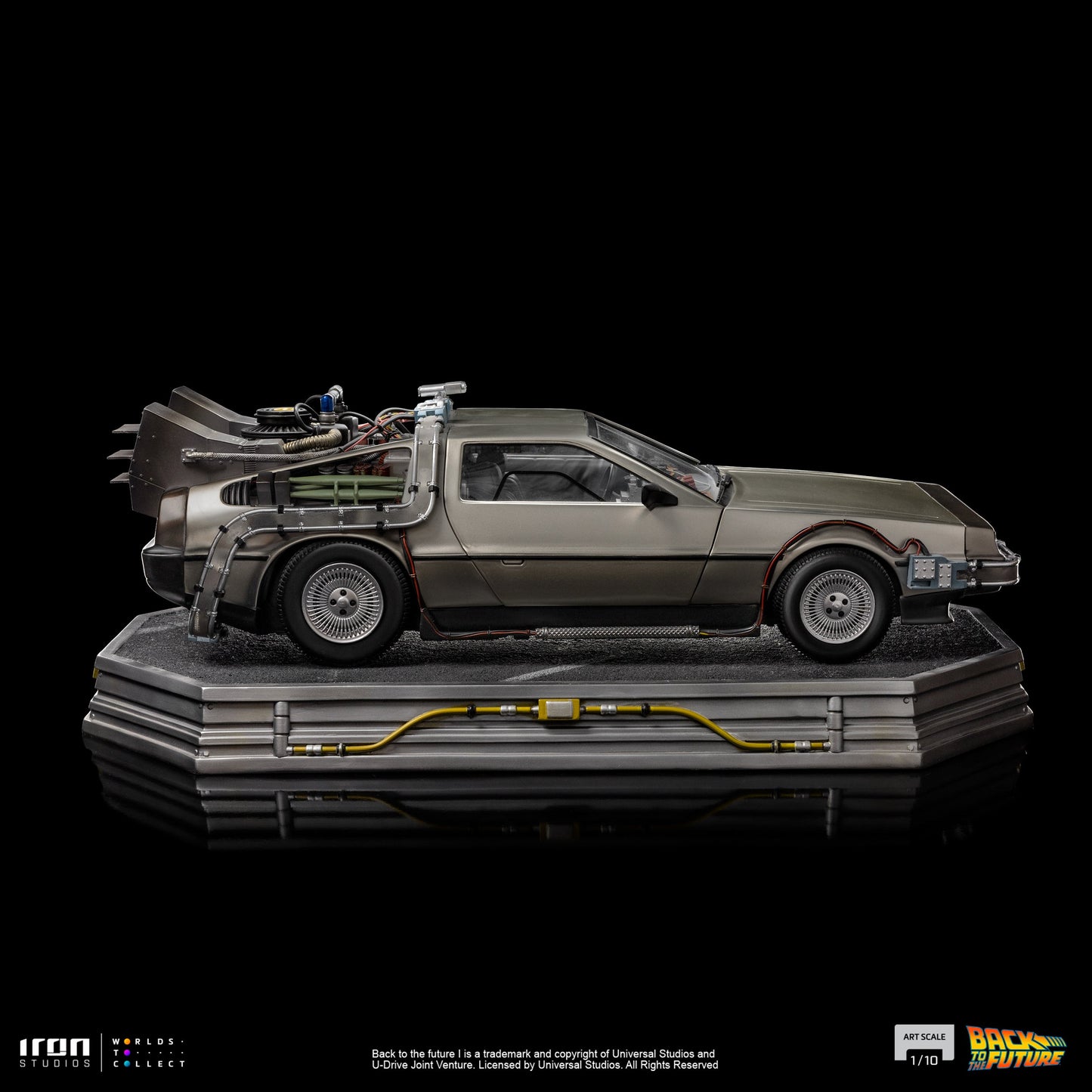 Iron Studios Back to the Future DeLorean 1:10 Scale Statue [PRE-ORDER: Expected Availability May - Jun 2024!] Statue Iron Studios