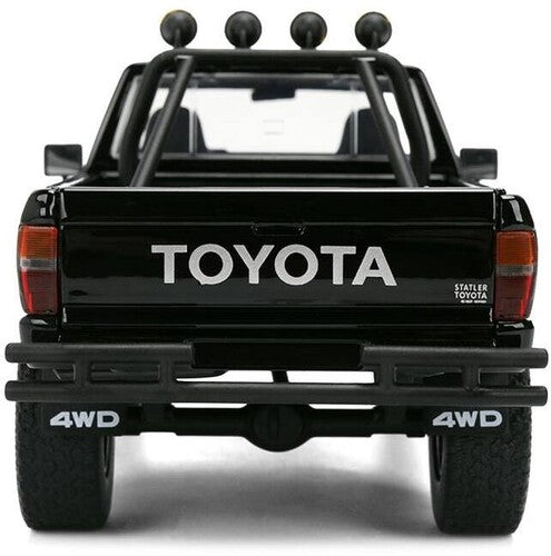 Back to the Future "Hollywood Rides" Toyota SR5 Pickup 1:24 scale with Marty's Skateboard