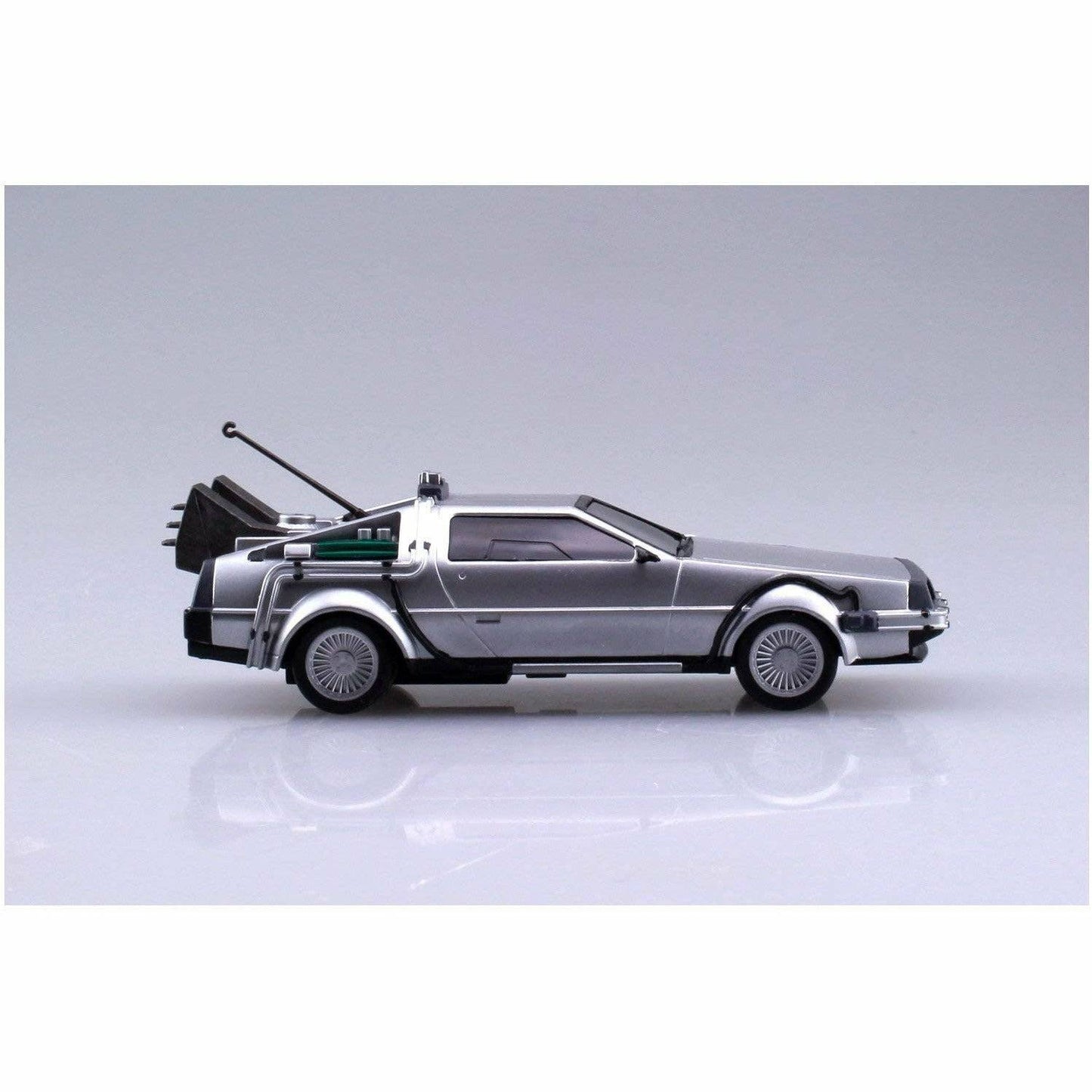 Back to the Future pull-back DeLorean 1:43 scale plastic model kit [PRE-ORDER: Expected Availability December 2024!] Model Kit Aoshima