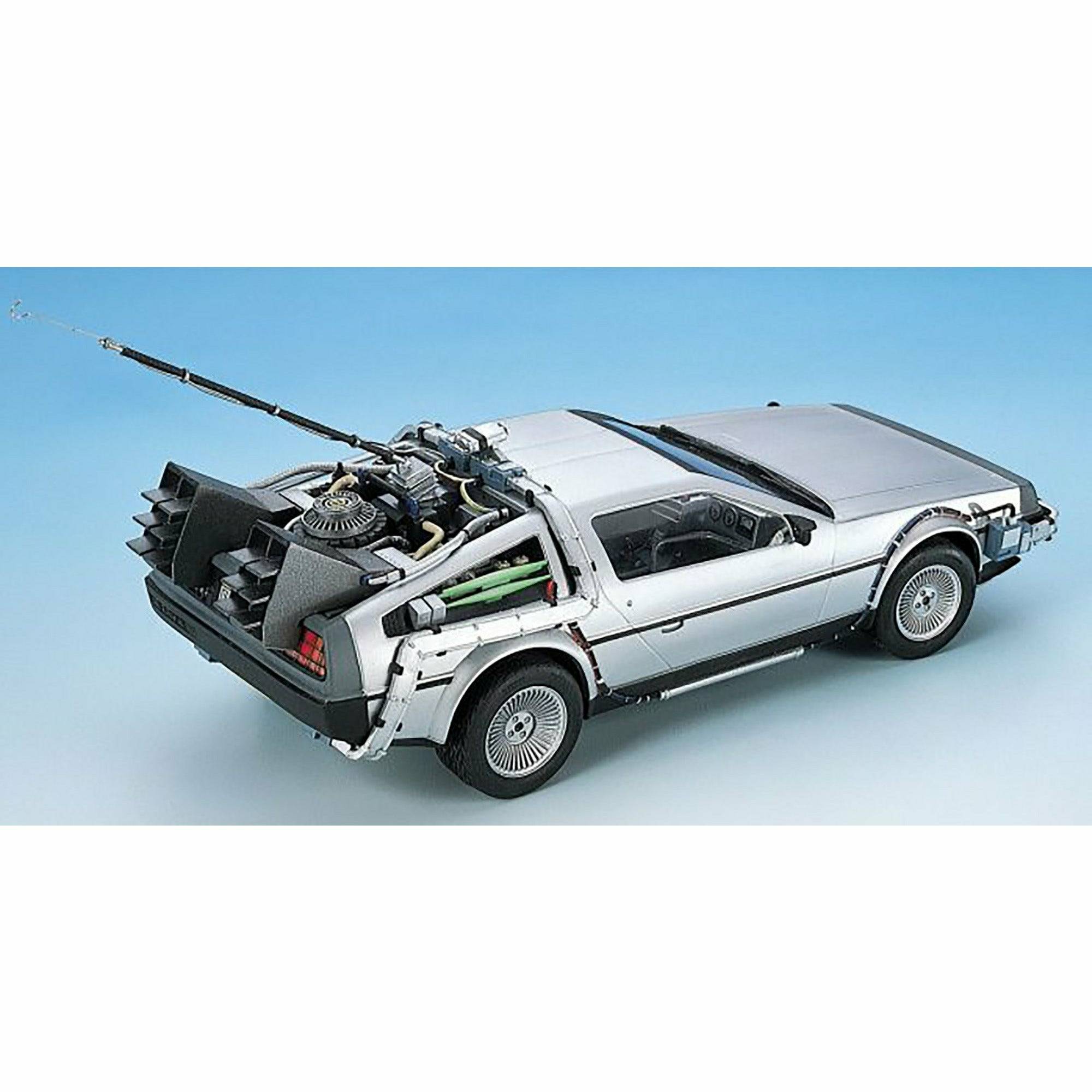 Back to the Future 1:24 scale DeLorean model kit – Back to the Future™