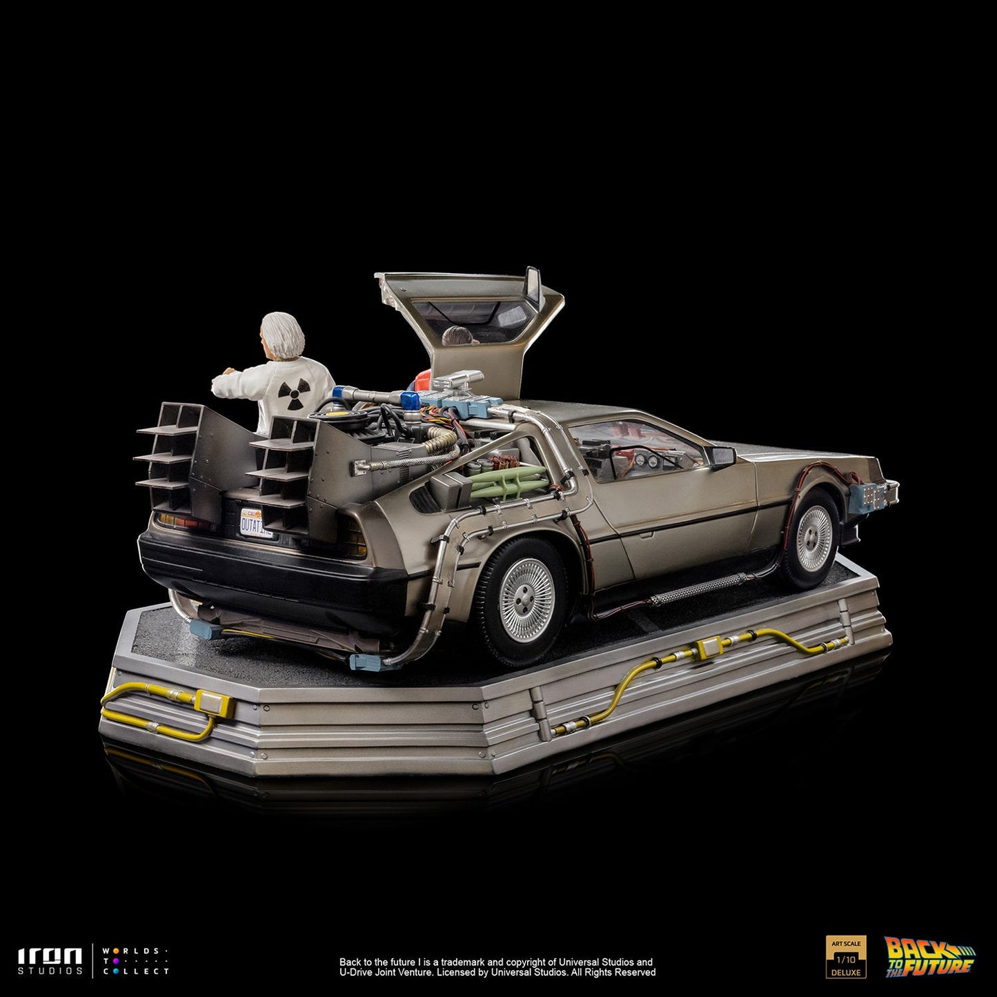 Iron Studios Back to the Future DeLorean Full Set 1:10 Scale Statue [PRE-ORDER: Expected Availability May - Jun 2024!] Statue Iron Studios